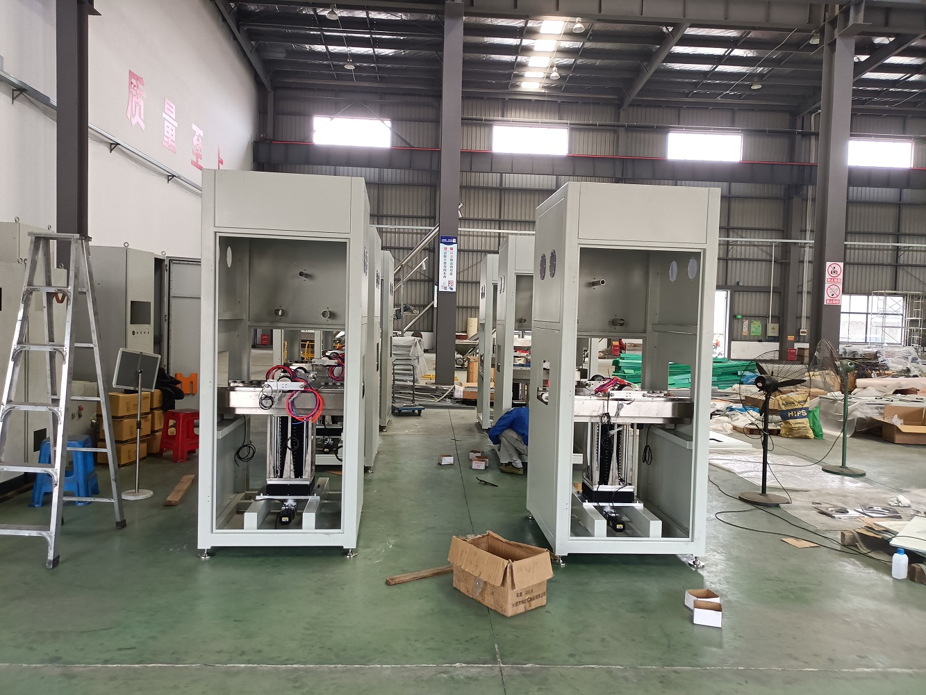  特斯拉建首座煉鋰廠開工 磷酸鐵鋰生產(chǎn)設(shè)備廠家該如何做