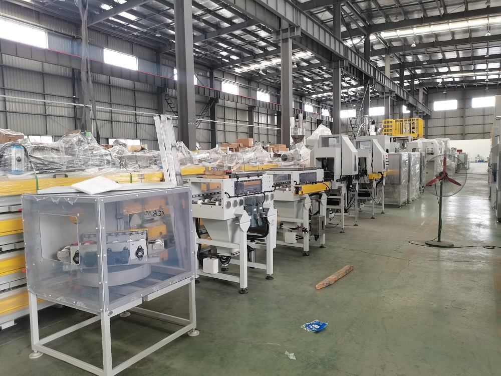 2023年中國有望成全國最大汽車出口國  磷酸鐵鋰生產(chǎn)線設(shè)備廠家有話說