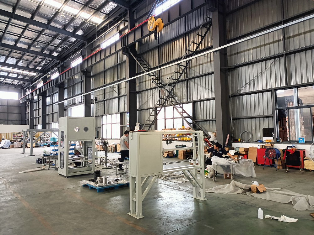LG化學(xué)與華友鈷業(yè)在摩洛哥合建磷酸鐵鋰電池工廠