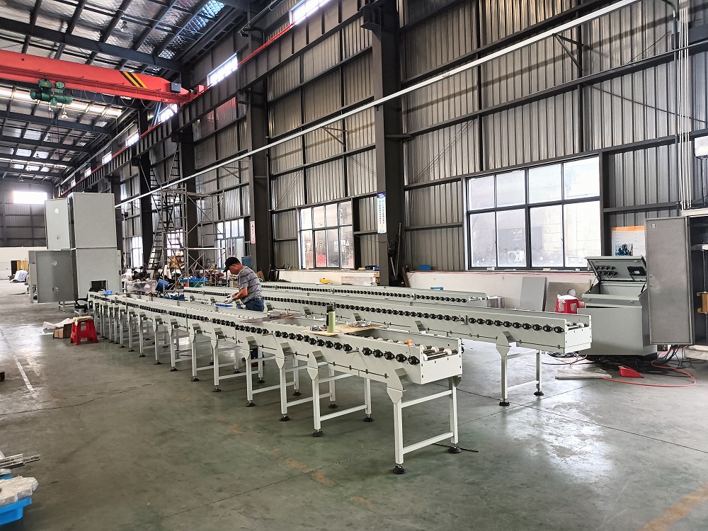 國(guó)內(nèi)電池出口量不斷增加  磷酸鐵鋰生產(chǎn)線設(shè)備廠家有話說(shuō)