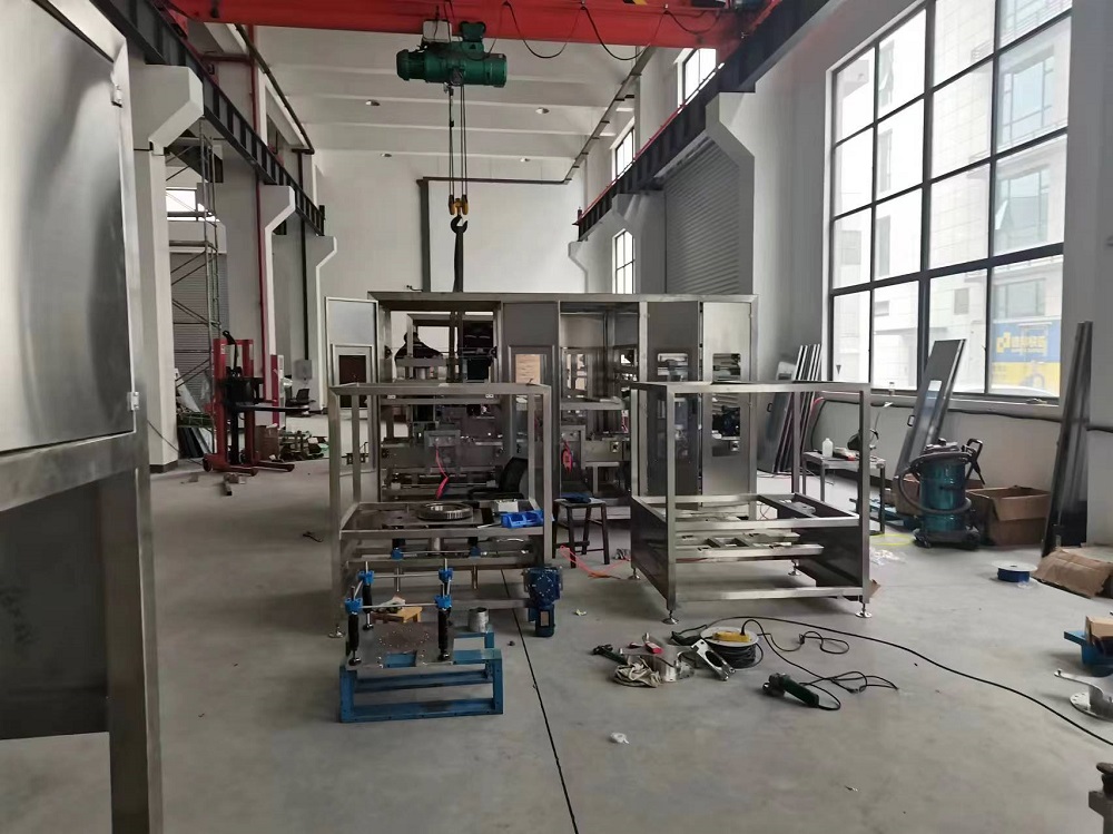 超400億固態(tài)電池工廠暫緩建設(shè)  窯爐外軌線廠家有話說